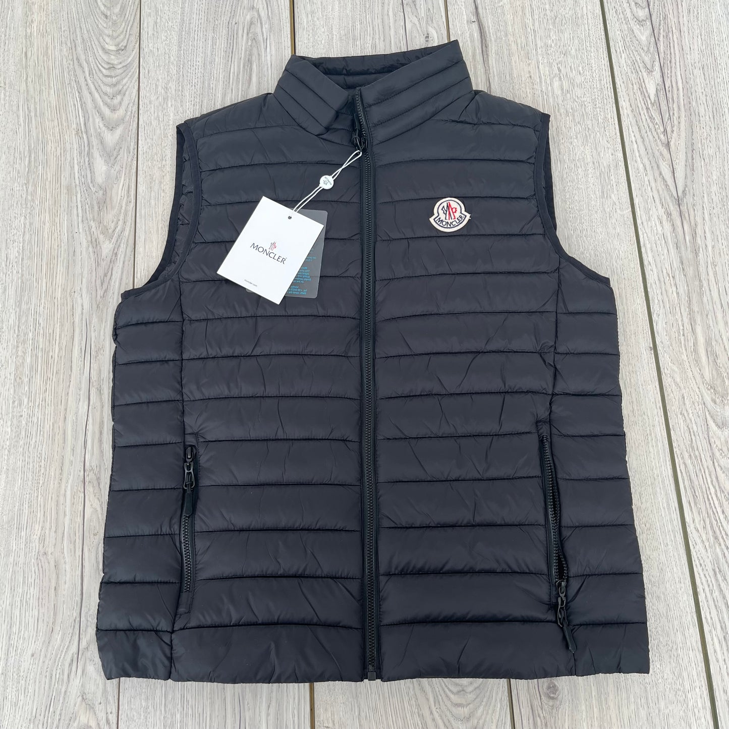 ΑΜΑΝΙΚΟ ΜΠΟΥΦΑΝ MONCLER ΜΑΥΡΟ