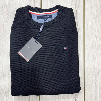 ΠΛΕΚΤΗ ΜΠΛΟΥΖΑ ΜΕ ΛΑΙΜΟΚΟΨΗ TOMMY BLACK